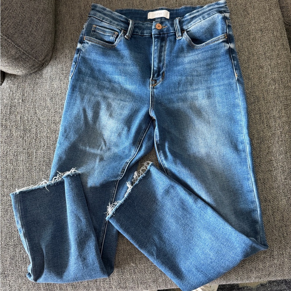 Vervet Super Stretchy frayed hem Ankle Jean